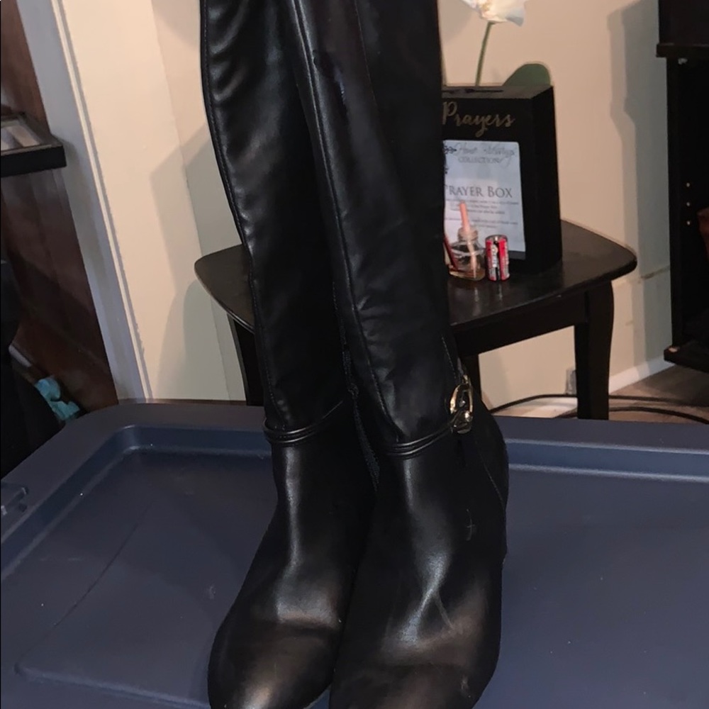 Size 12w high heel boots